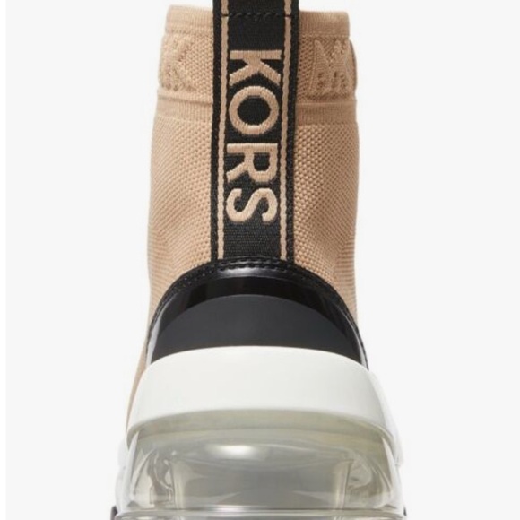 MICHAEL KORS Olympia stretch knit sneaker SIZE 8 
New In Box
Olympia Multi Camel - Picture 3 of 8